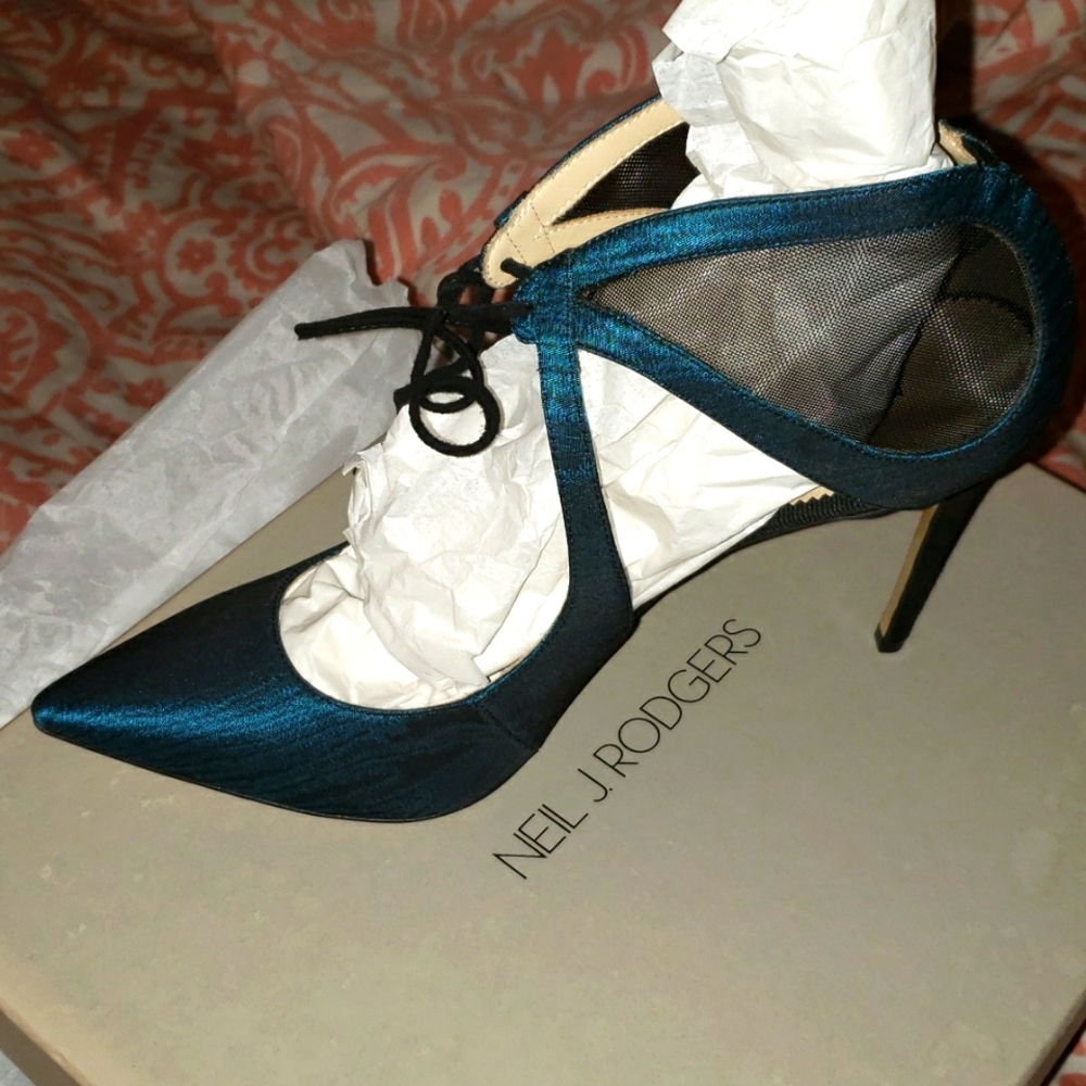 Neil Rodgers, Iridescent Blue Heels, Size 39